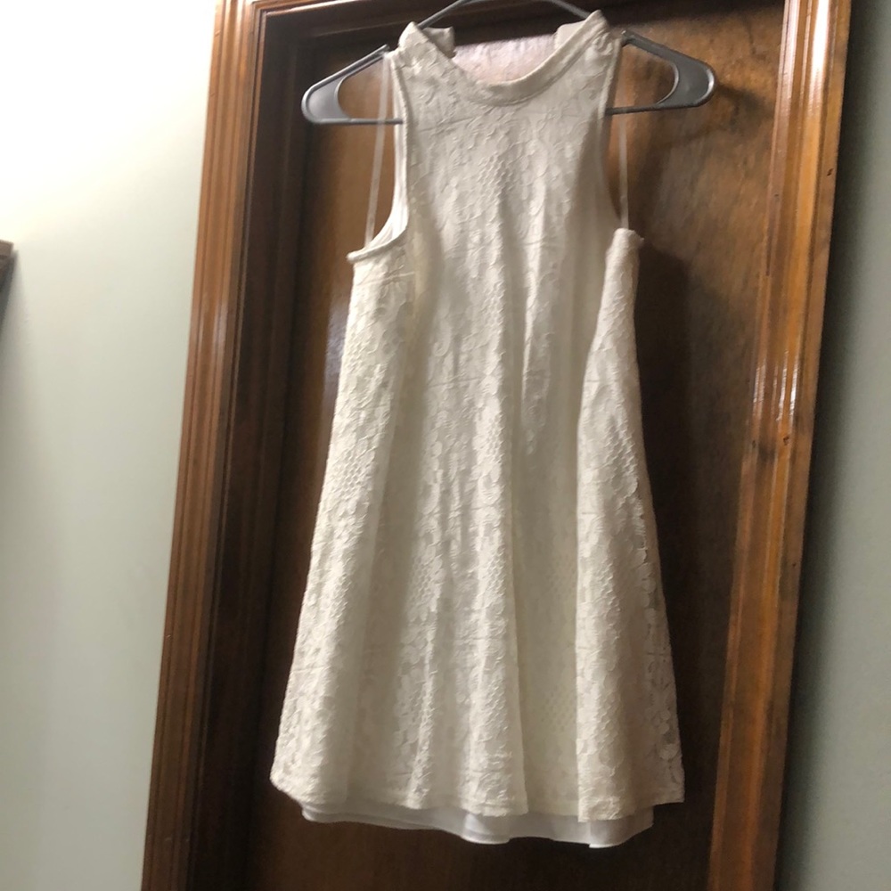White lace dress